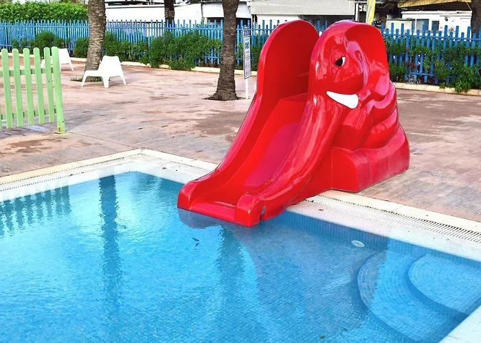 Casita Movil En Camping De Hotell *