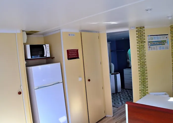 Casita Movil En Camping De Hotell