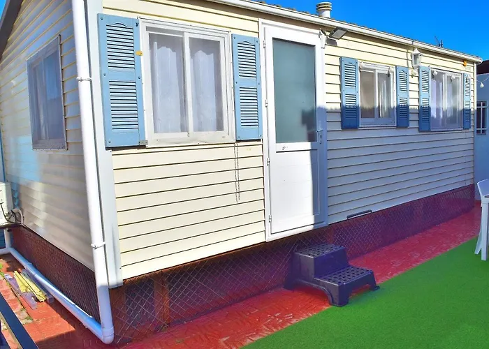 Casita Movil En Camping De * 拉曼加戴尔马尔梅纳